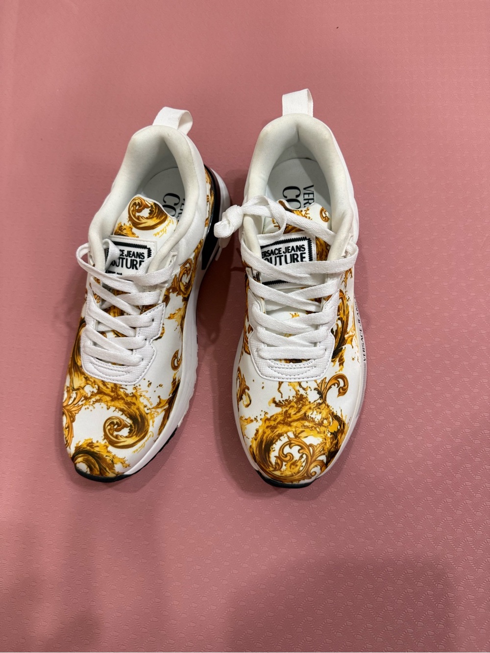 Dynamic Chain Couture Trainers